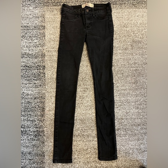Hollister Super Skinny Black Jeans Size 1R - Picture 1 of 3